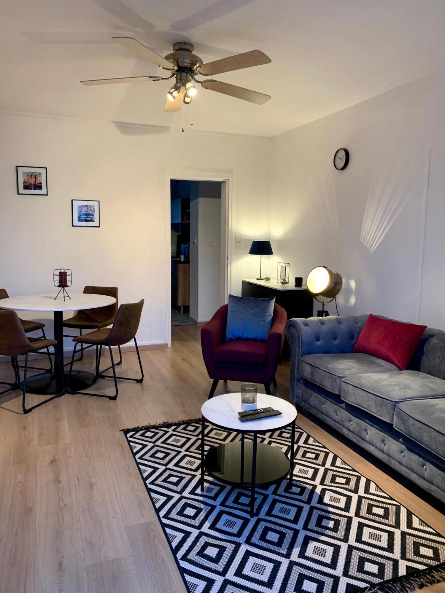 Bel Appartement Renove En Centre Ville Limoges Bagian luar foto